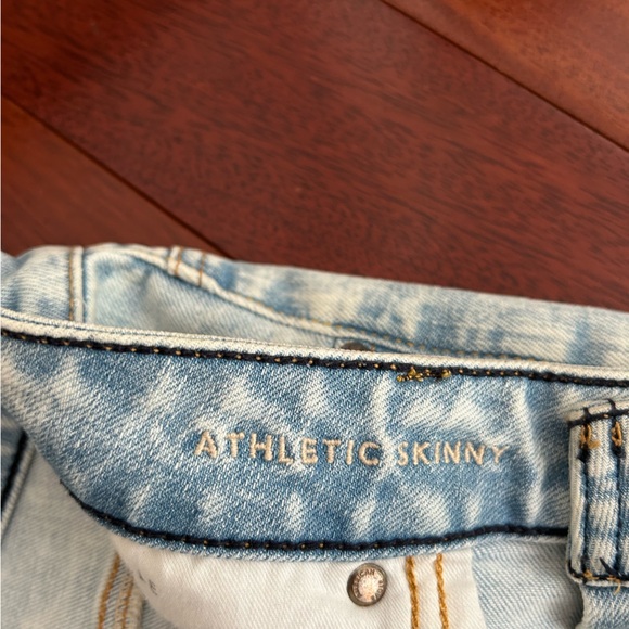 American Eagle Outfitters Lt Blue Distressed Athletic Skinny Jeans Air Flex AEO - Picture 7 of 11